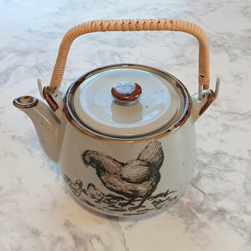 Vtg OTAGIRI HEN & CHICKS Tea Pot w Lid & Bamboo Handle EUC Stoneware Japan MCM